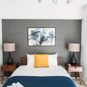 Dash Living Nihonbashi 도쿄